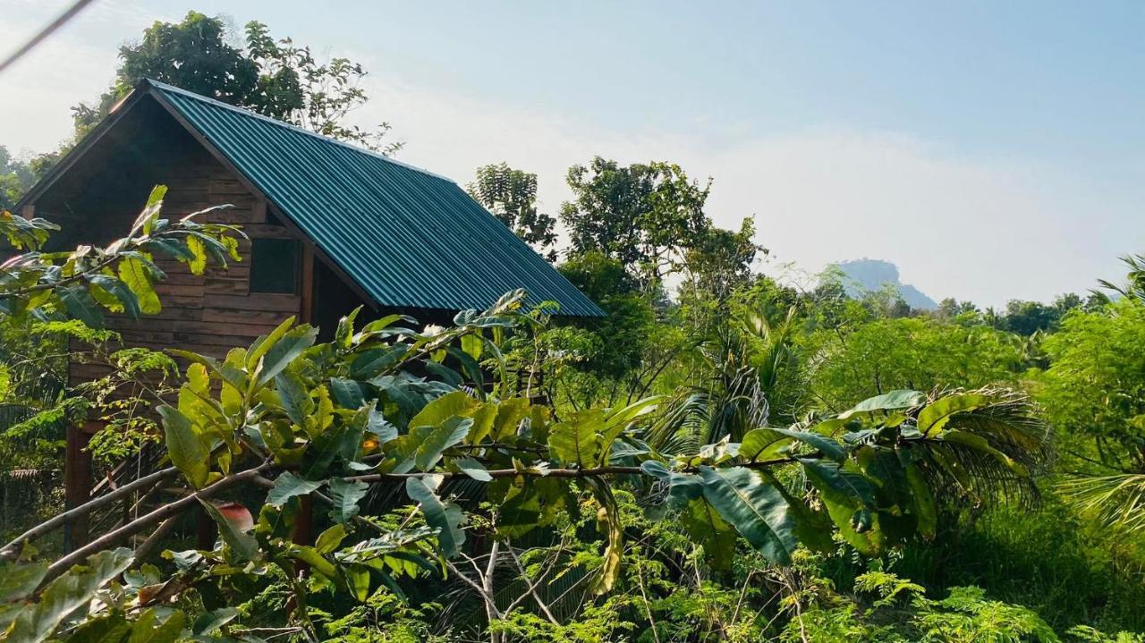 Chena Huts Eco Resort Sigiriya Luaran gambar
